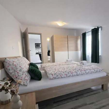 Sunset - Two Bedroom With Terrace And Sea View Porec